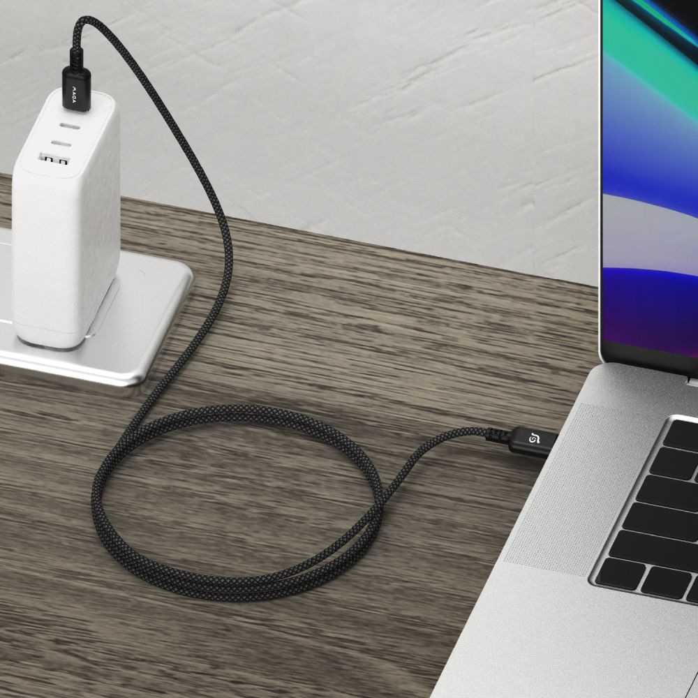ADAM Elements Casa P120 - USB-C to USB-C 240W Charging Cable 120 cm