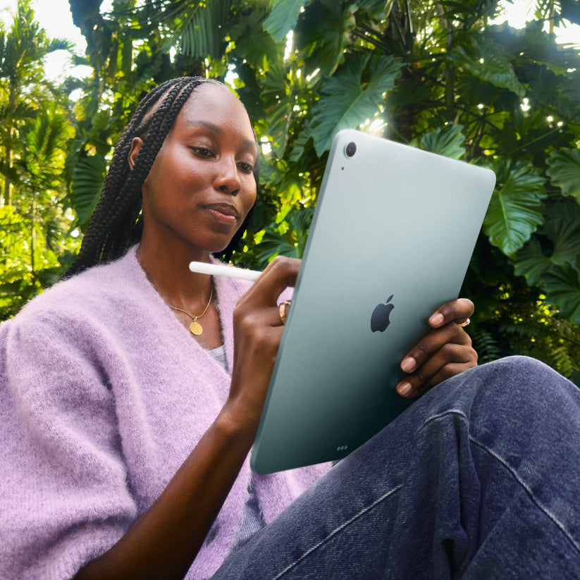 iPad_Air_11_Air_M4_Cellular_Starlight_PDP_Image_Position_8__en-IN