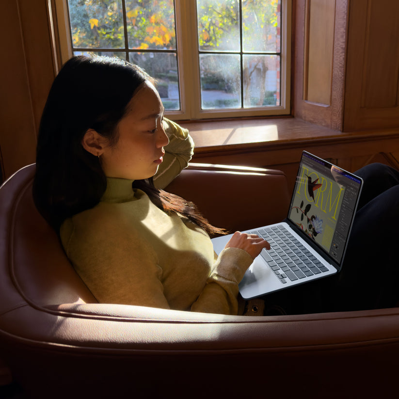 MacBook_Air_13-in_M5_Silver_PDP_Image_Position_7__en-IN